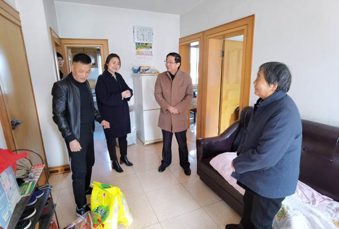 ��˾��ί��չ�߷�ο������