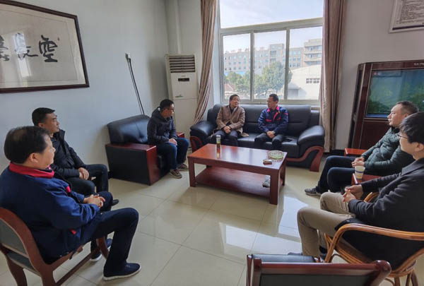 ��˾��ί��չ�߷�ο������