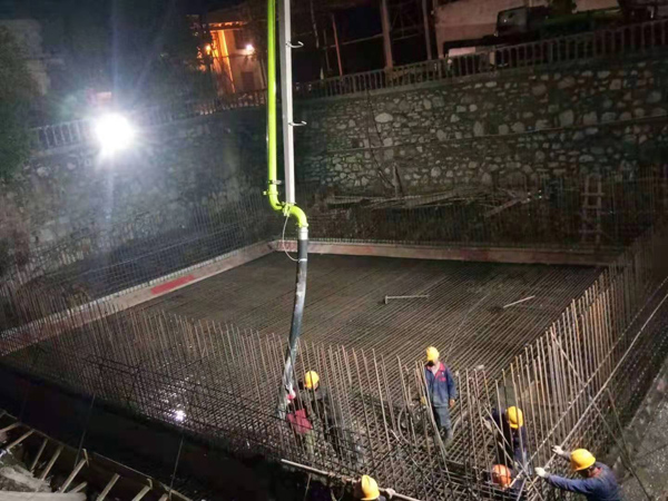 AG¹ó±ö»á¡¤(Öйú)¼¯ÍÅÐÂÊÖÒÕ»·±£Ë®³ØË¢Ð¹¤³ÌÕýÔÚÊ©¹¤ AG¹ó±ö»á¡¤(Öйú)¼¯ÍÅÐÂÊÖÒÕ»·±£Ë®³ØË¢Ð¹¤³ÌÕýÔÚÊ©¹¤