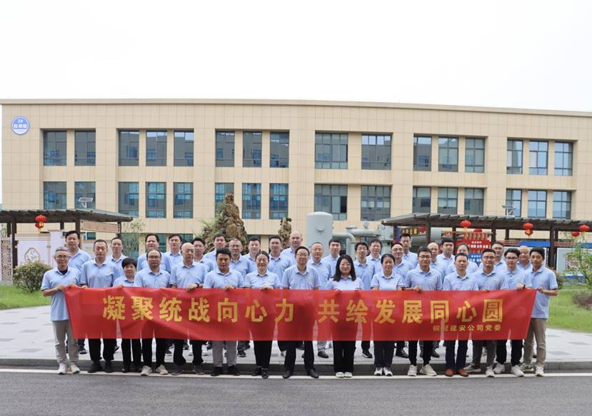 �����������ٿ�ͳս��ʿ������̸�� 