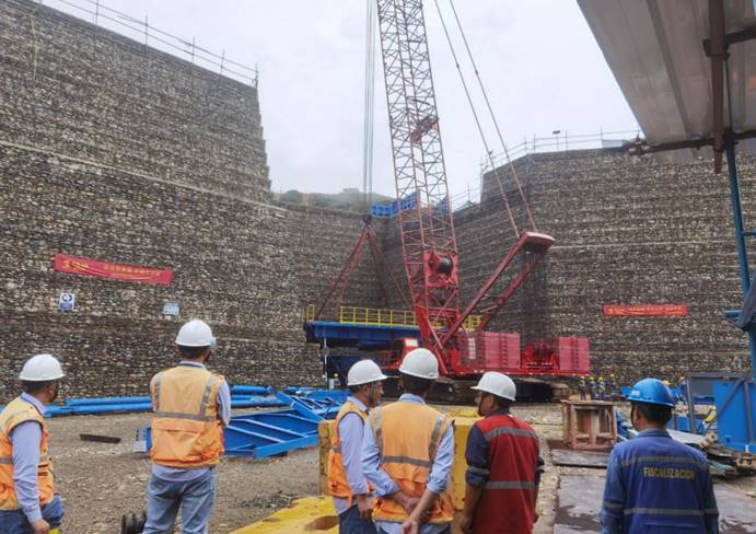 ��������ڰ��ƶ�����վ����ƽ̨˳���װ���