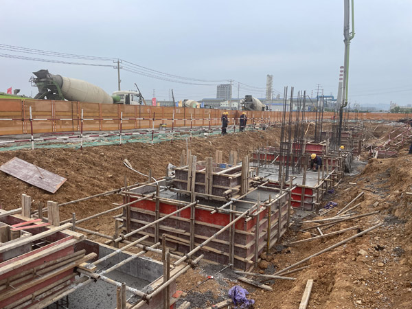 Í»ùÏîÄ¿µç½â³µ¼äÊ×Åú»ù´¡³Ð̨ͨ¹ýÑéÊÕ