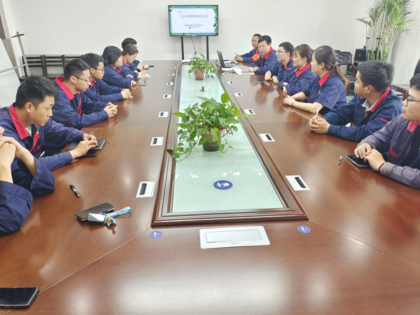 ��һ�޽�������ҵ�����е�ʦ��ͽǩԼ��ʽ